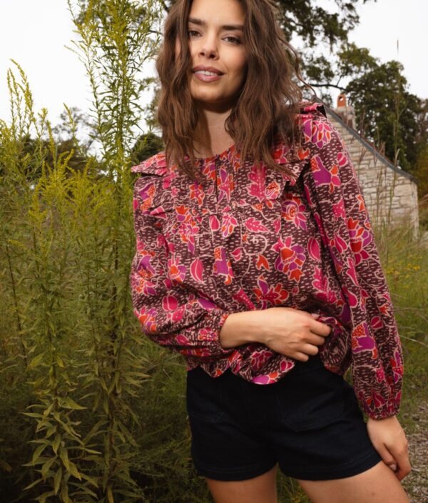 The Countryside Poplin Ruffle Blouse - Vineyard Blooms in Pinot