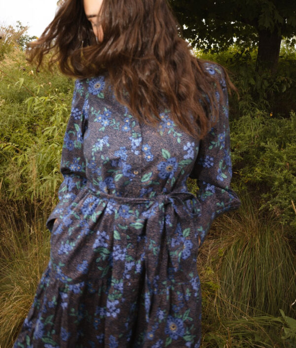 The Countryside Poplin Tiered Shirtdress - Rustic Floral in Midnight - Image 3
