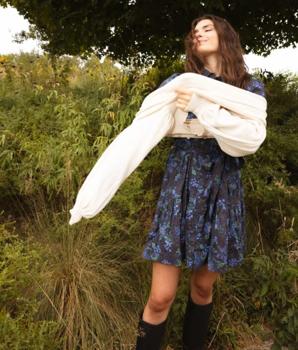 The Countryside Poplin Tiered Shirtdress - Rustic Floral in Midnight - Image 4