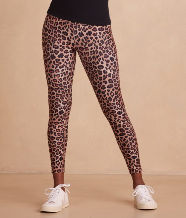 The Do-It-All High Rise 7/8 Leggings - Terracotta Leopard - Image 4